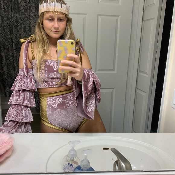 Jewels By Jewelia Half Crown 👑 - Picture 8 of 8